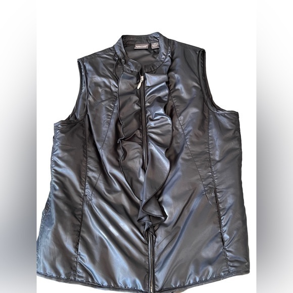 ADDITIONS BY Chico's Black Faux Liquid Leather Vest Size 1/M - Picture 1 of 7